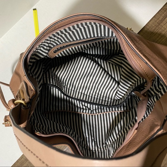 Light Brown faux Leather Bag - Picture 2 of 8